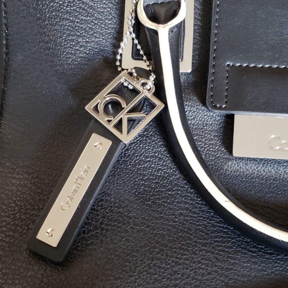 EUC Calvin Klein black/white leather tote bag - Picture 2 of 8
